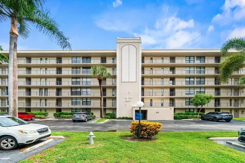 17 Royal Palm Way Boca Raton FL 33432