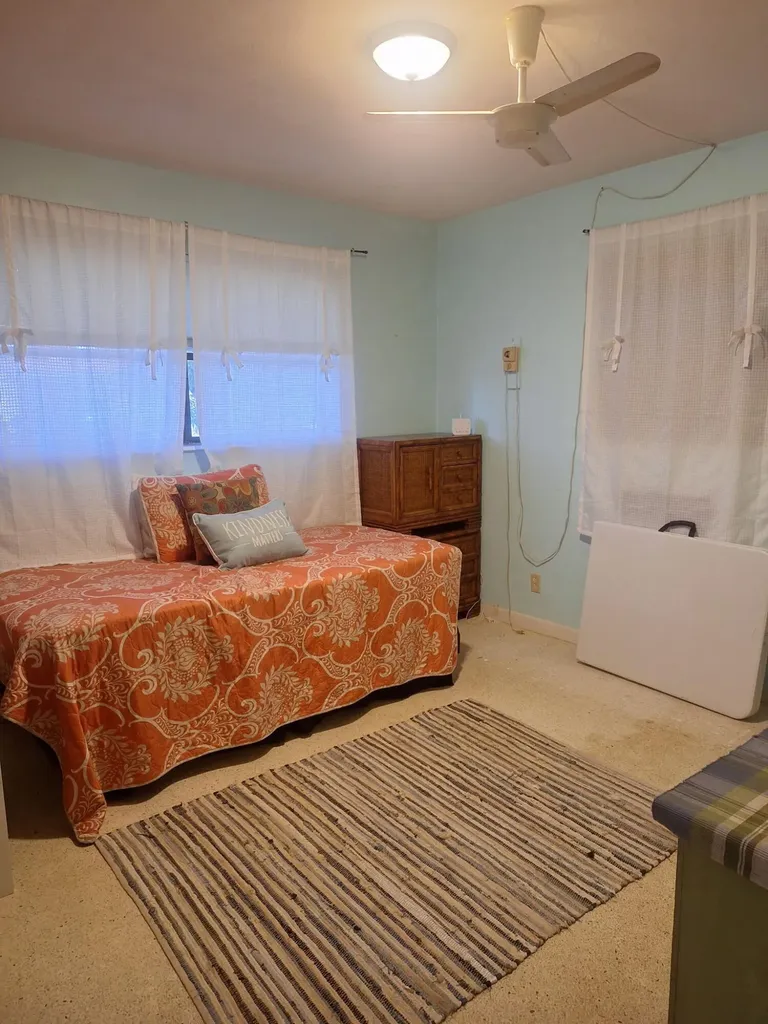 4820 SW 11th Street Plantation FL 33317