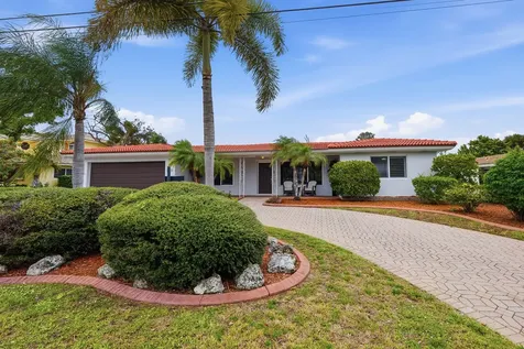 2211 NE 32nd Street Lighthouse Point FL 33064