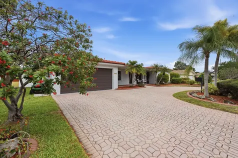 2211 NE 32nd Street Lighthouse Point FL 33064