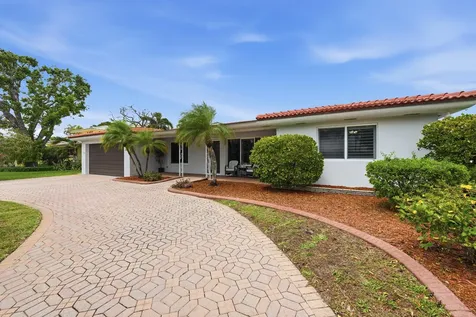 2211 NE 32nd Street Lighthouse Point FL 33064