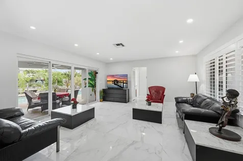 2211 NE 32nd Street Lighthouse Point FL 33064