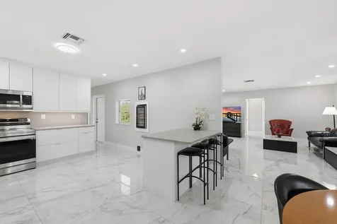 2211 NE 32nd Street Lighthouse Point FL 33064