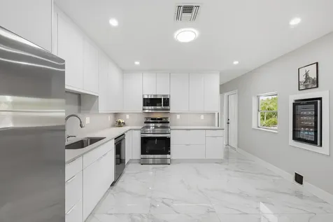 2211 NE 32nd Street Lighthouse Point FL 33064