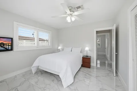 2211 NE 32nd Street Lighthouse Point FL 33064