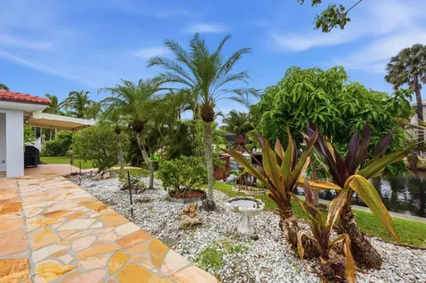 2211 NE 32nd Street Lighthouse Point FL 33064
