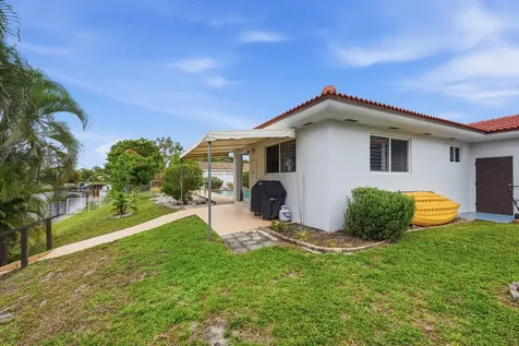 2211 NE 32nd Street Lighthouse Point FL 33064