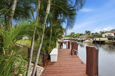 2211 NE 32nd Street Lighthouse Point FL 33064