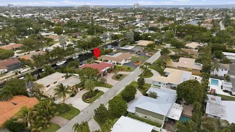 2211 NE 32nd Street Lighthouse Point FL 33064