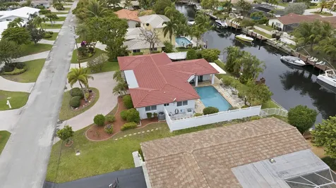 2211 NE 32nd Street Lighthouse Point FL 33064