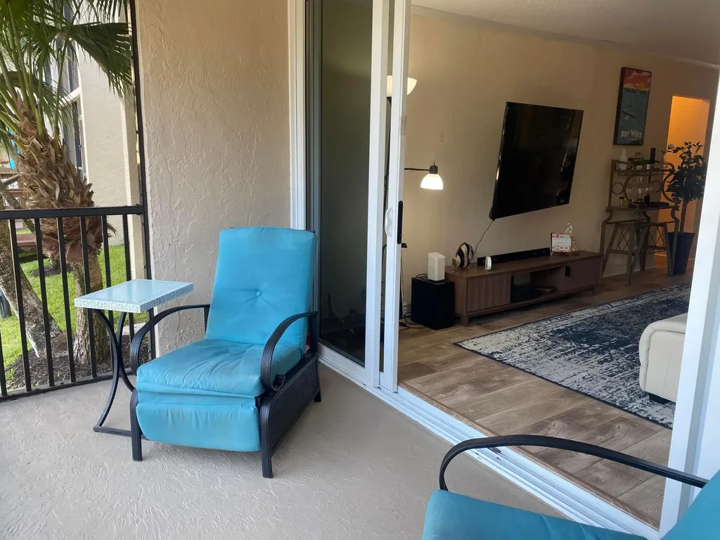 3 Royal Palm Way Boca Raton FL 33432