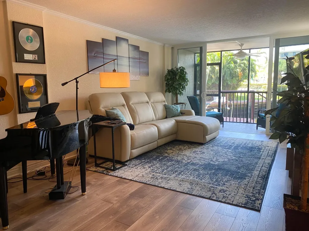 3 Royal Palm Way Boca Raton FL 33432