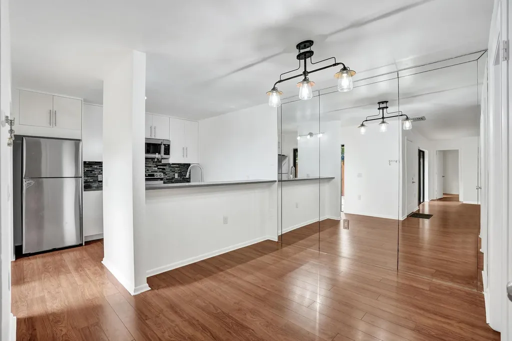9111 SW 20th Street Davie FL 33324