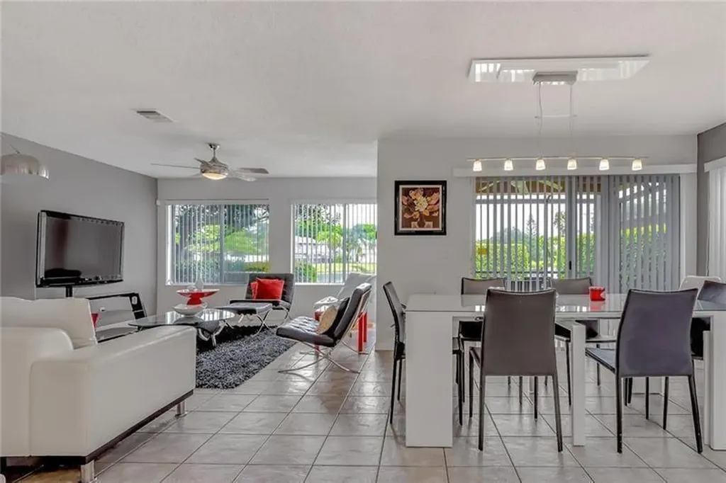 6751 Boca Pines Trail Boca Raton FL 33433