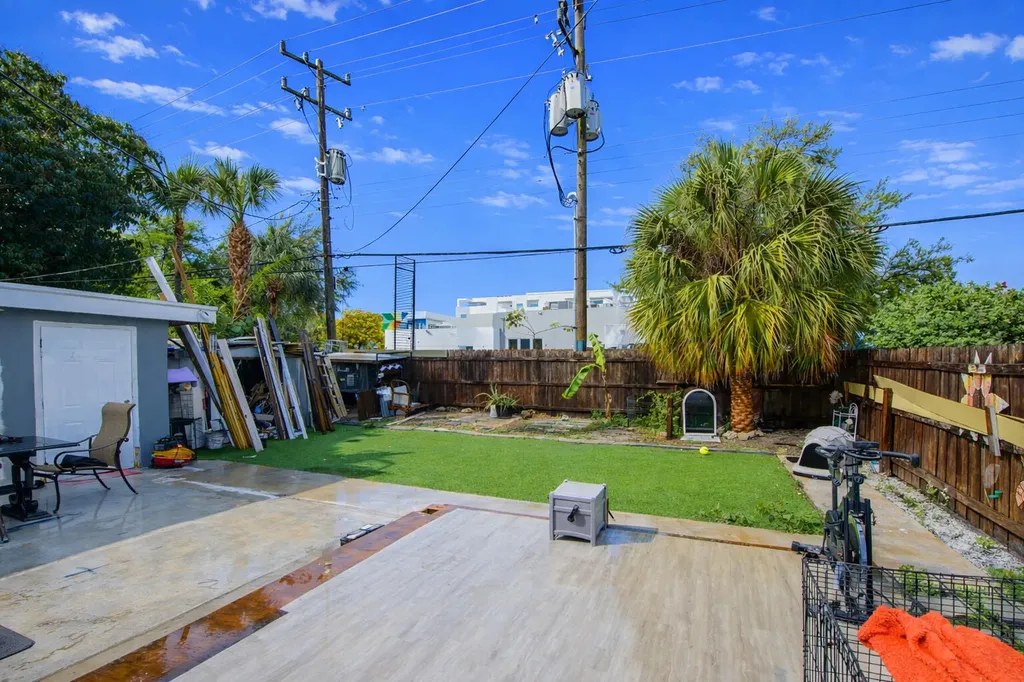 1713 N J Street Lake Worth Beach FL 33460