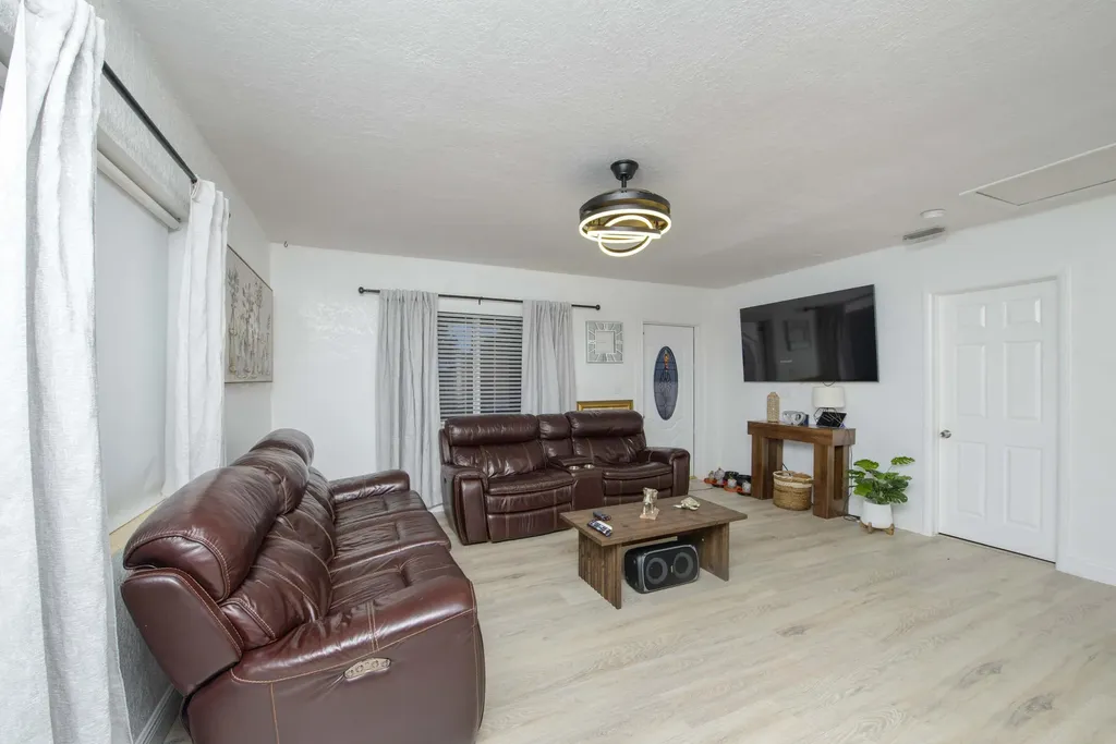 1713 N J Street Lake Worth Beach FL 33460