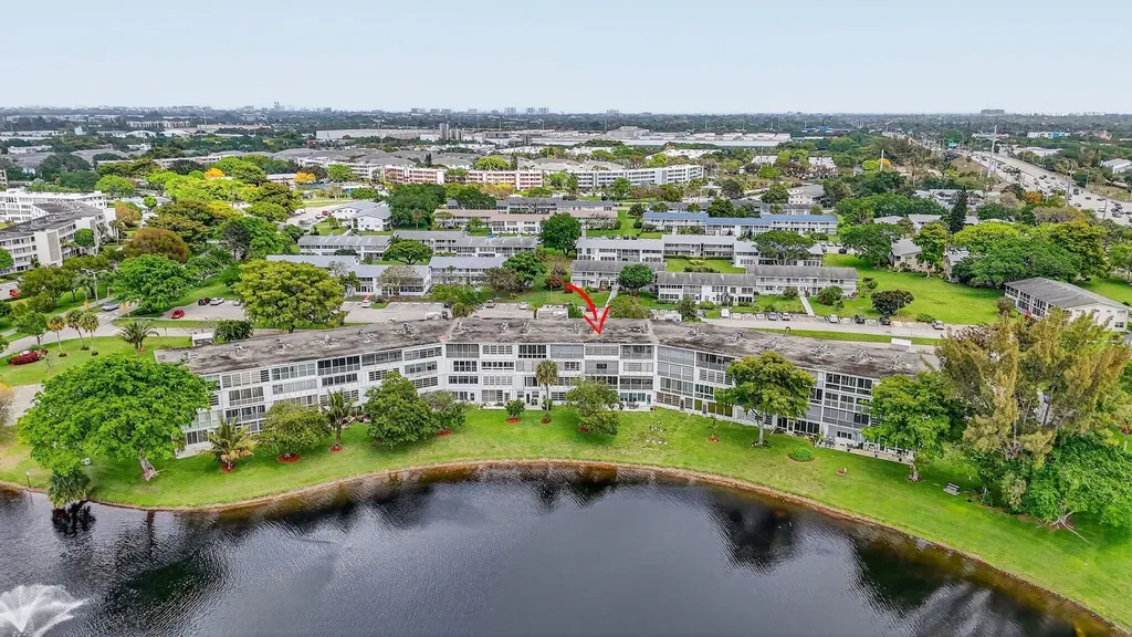 2010 N Farnham N Deerfield Beach FL 33442
