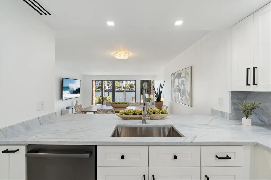 1800 S Ocean Drive Fort Lauderdale FL 33316