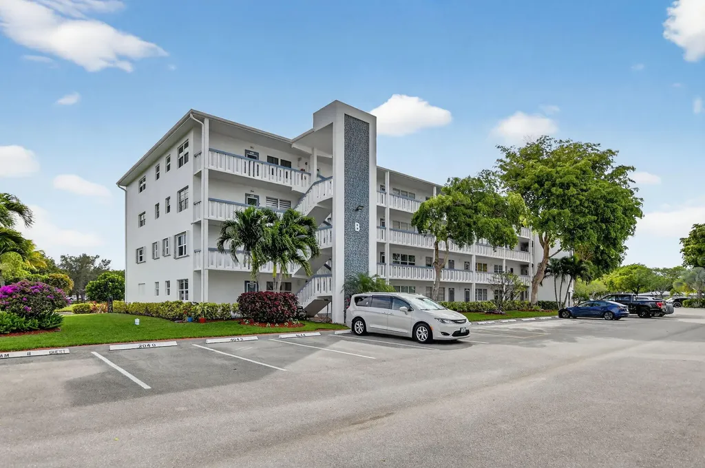 4038 Durham B Deerfield Beach FL 33442