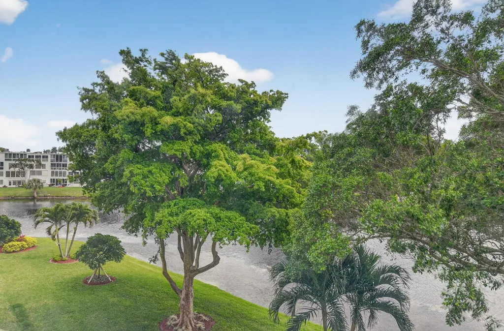 4038 Durham B Deerfield Beach FL 33442