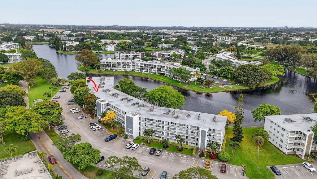 4038 Durham B Deerfield Beach FL 33442