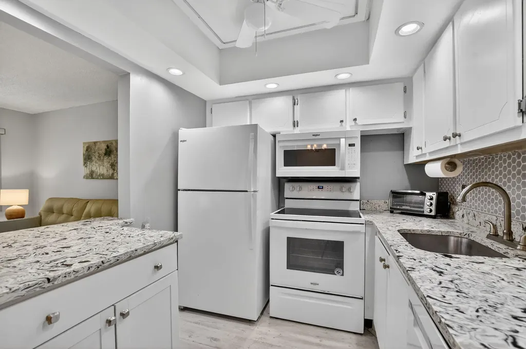 4038 Durham B Deerfield Beach FL 33442