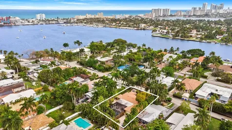 939 Buchanan Street Hollywood FL 33019