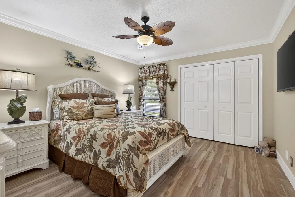 9 Kintyre Road Palm Beach Gardens FL 33418