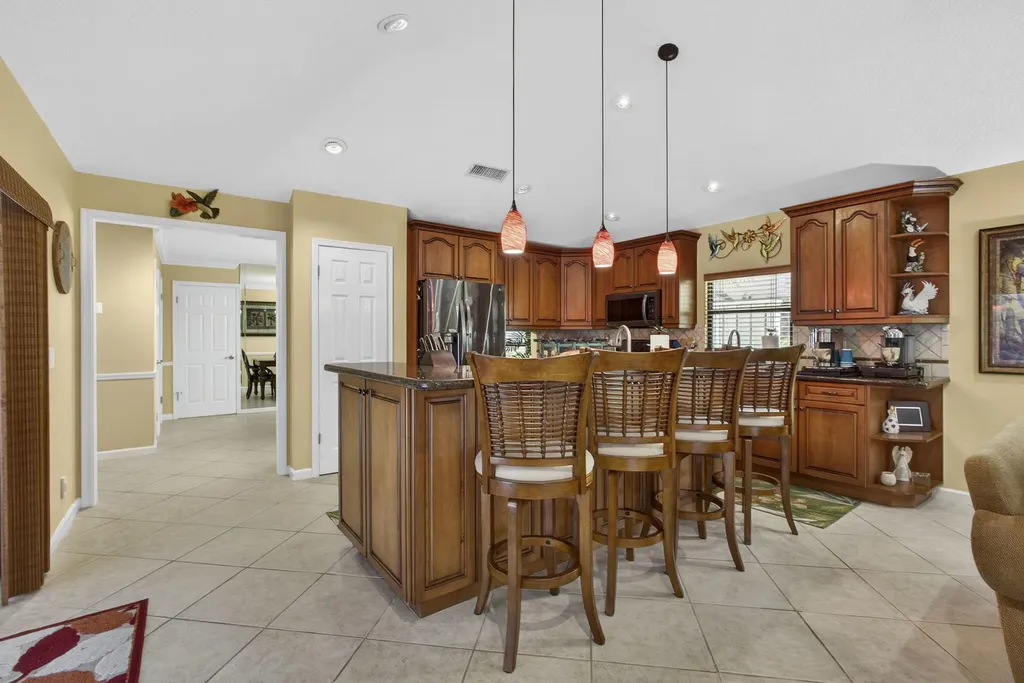 9 Kintyre Road Palm Beach Gardens FL 33418
