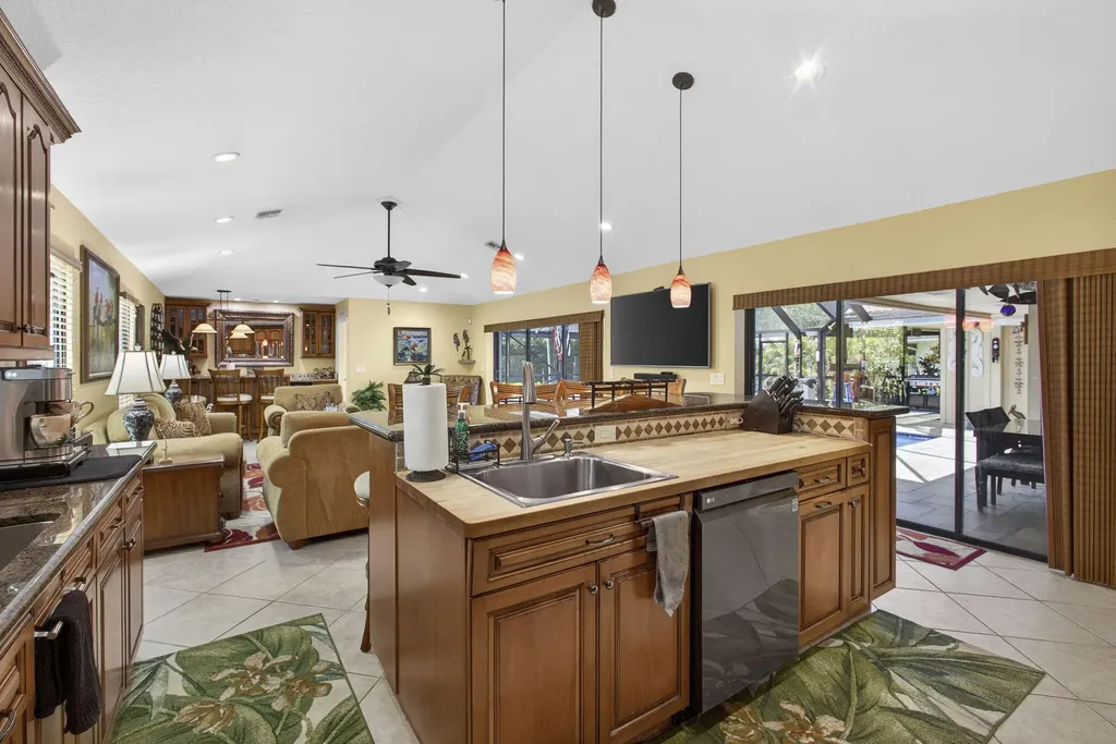 9 Kintyre Road Palm Beach Gardens FL 33418