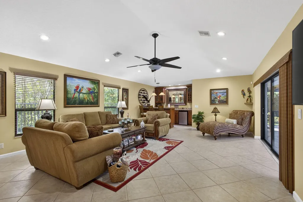 9 Kintyre Road Palm Beach Gardens FL 33418