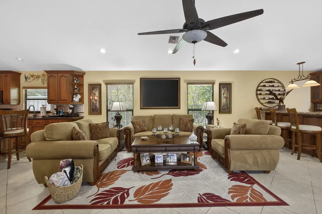 9 Kintyre Road Palm Beach Gardens FL 33418
