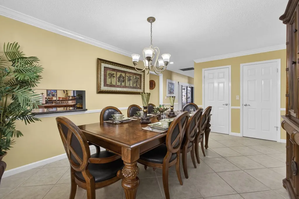 9 Kintyre Road Palm Beach Gardens FL 33418