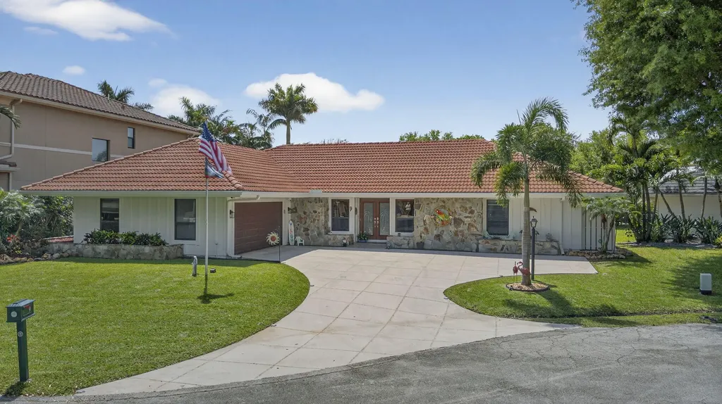 9 Kintyre Road Palm Beach Gardens FL 33418