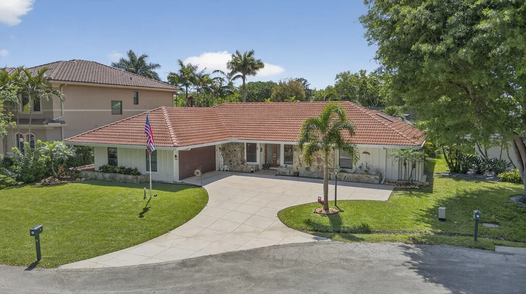 9 Kintyre Road Palm Beach Gardens FL 33418