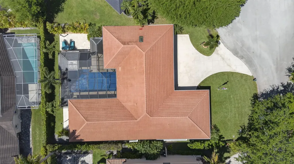 9 Kintyre Road Palm Beach Gardens FL 33418