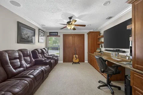 9 Kintyre Road Palm Beach Gardens FL 33418