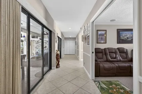 9 Kintyre Road Palm Beach Gardens FL 33418