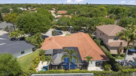 9 Kintyre Road Palm Beach Gardens FL 33418