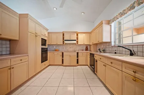 19340 SW 190th Street Miami FL 33187