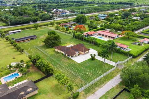 19340 SW 190th Street Miami FL 33187