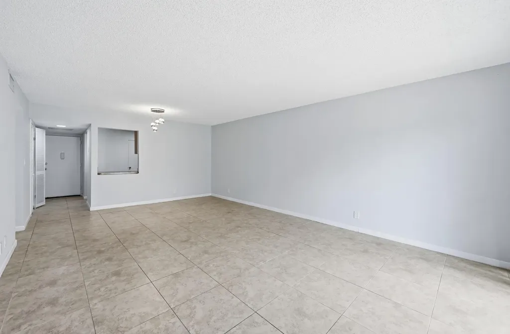 7541 NW 16th Street Plantation FL 33313