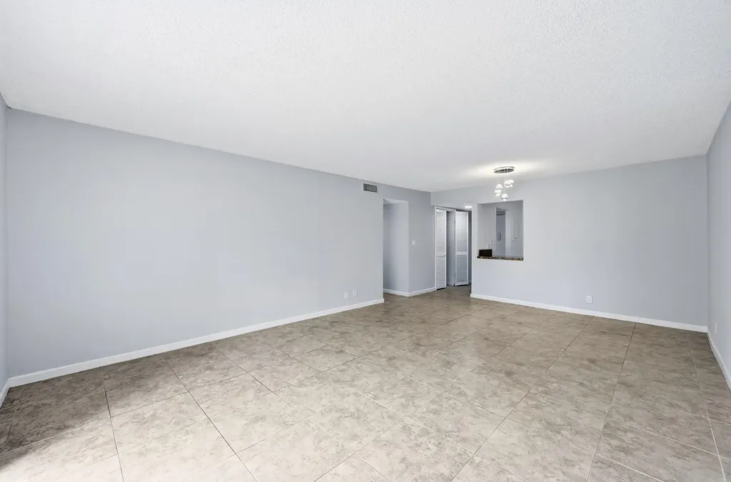 7541 NW 16th Street Plantation FL 33313