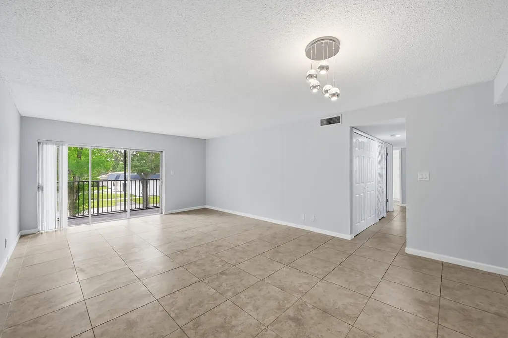 7541 NW 16th Street Plantation FL 33313