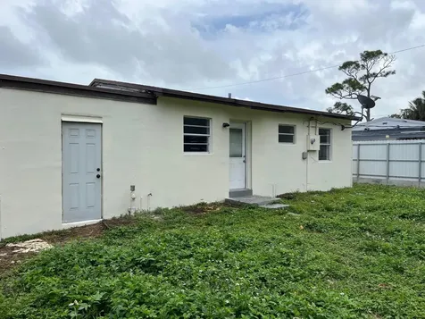 1327 SW 22nd Avenue Fort Lauderdale FL 33312