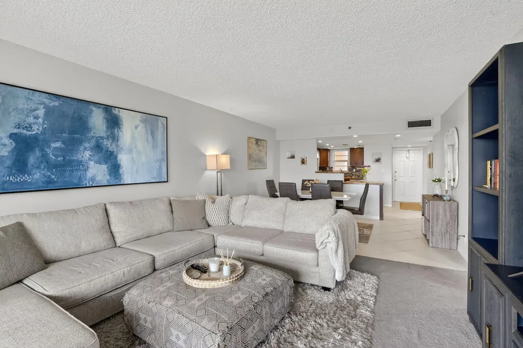 3001 W Rolling Hills Circle Davie FL 33328