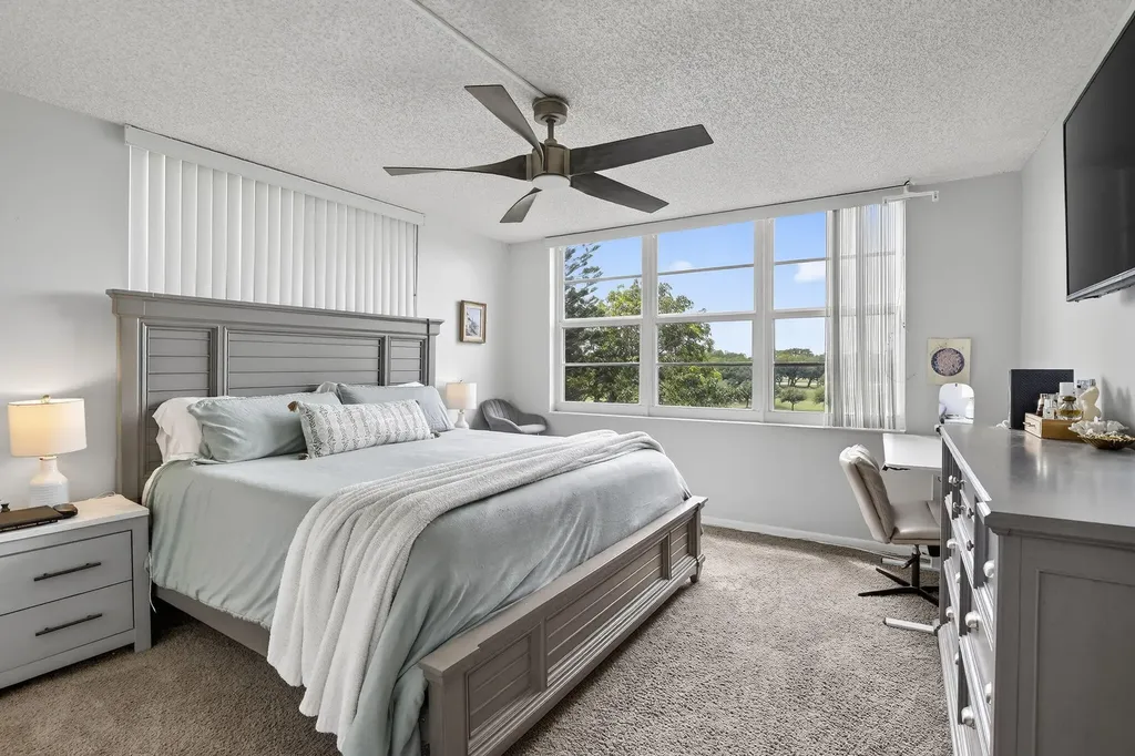 3001 W Rolling Hills Circle Davie FL 33328