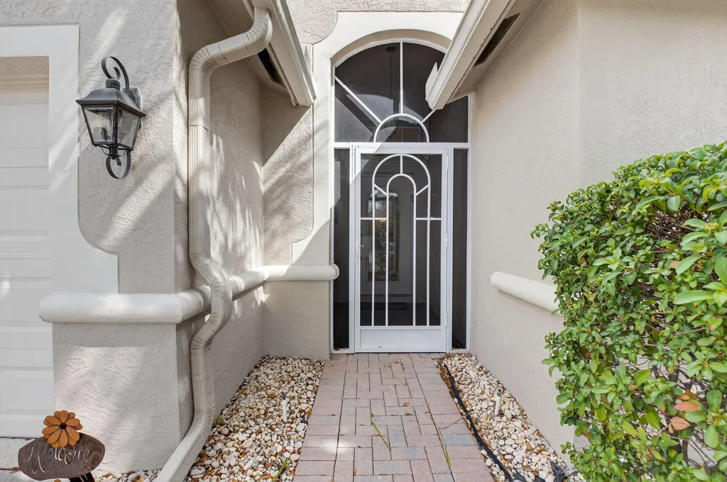 8286 Duomo Circle Boynton Beach FL 33472