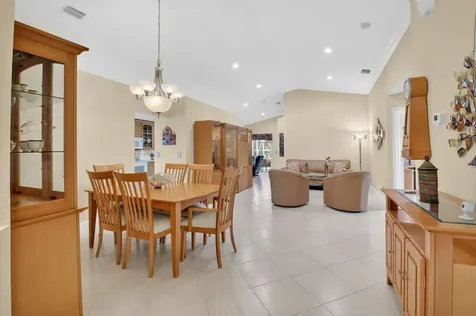 8286 Duomo Circle Boynton Beach FL 33472