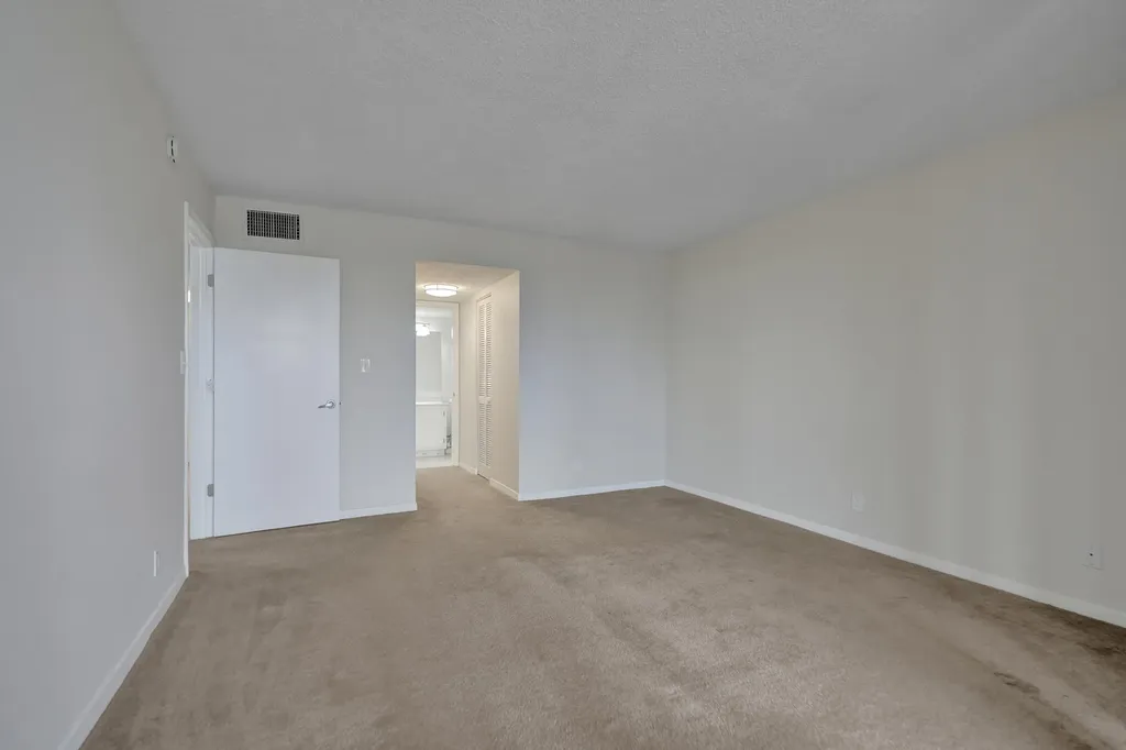 740 S Federal Highway Pompano Beach FL 33062